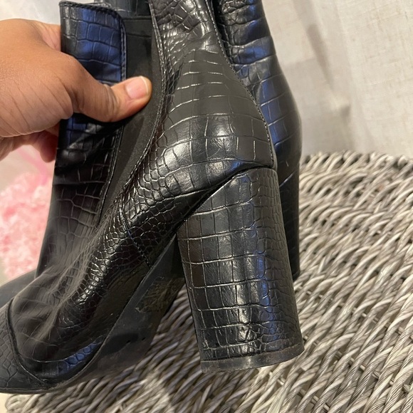 Billini Boots size 7 - Picture 3 of 8